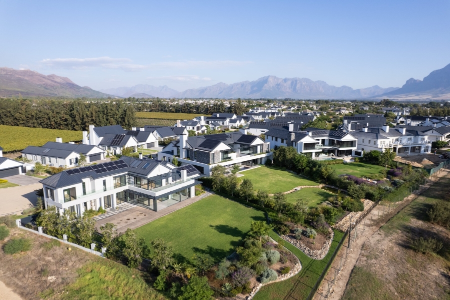 5 Bedroom Property for Sale in Val De Vie Estate Western Cape